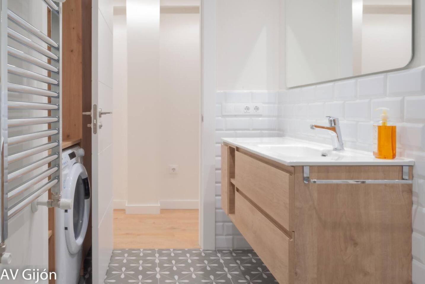 Apartamento La Playa 17 Gijón Extérieur photo